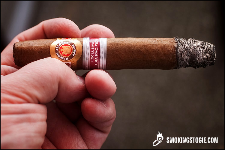 Ramón Allones Celestiales Finos (RE Asia Pacific) 5.png Ramón Allones Celestiales Finos (RE Asia Pacific) 5.png