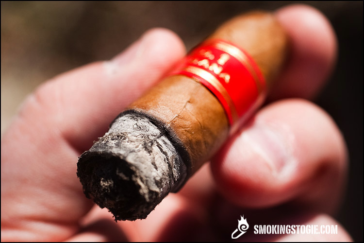 Partagas Serie P No.1 5.png Partagas Serie P No.1 5.png