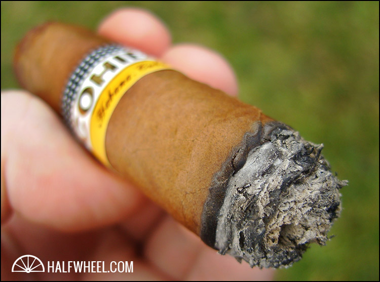 Cohiba Siglo VI Tubo 3.jpg Cohiba Siglo VI Tubo 3.jpg