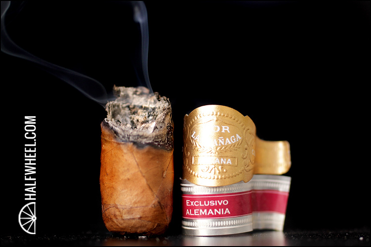 Por Larrañaga Robustos Edición Regional Alemania (2009) 4.jpg Por Larrañaga Robustos Edición Regional Alemania 2009 4