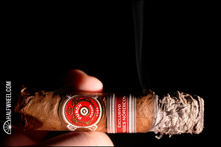 Punch Northern Lights Edición Regional Nordico (2009) 2.jpg 冲床北极光 Edición Regional Nordico 2009 2