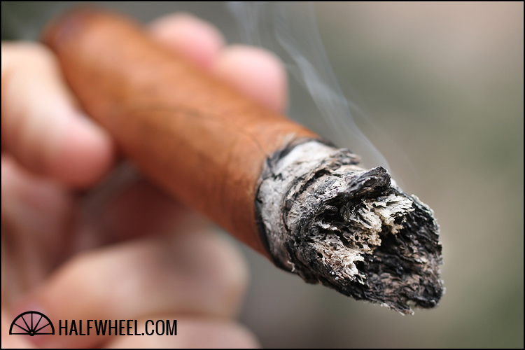 Robaina Family La Bestia 3.jpg Robaina Family La Bestia 3