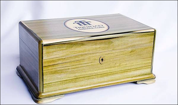 特立尼达 40 Aniversario Cañonazo 雪茄盒 1.jpg 特立尼达 40 Aniversario Canonazo 雪茄盒 1