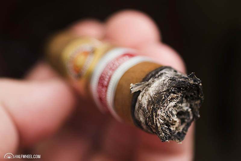 Ramon Allones Petit Belicoso (ER Great Britian 2012) 3.jpg Ramon Allones Petit Belicoso ER 大不列颠 2012 3