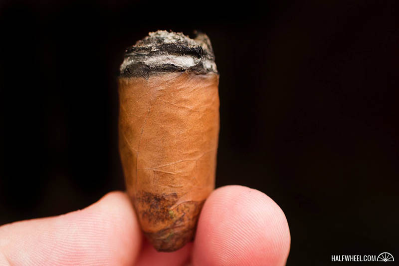 Ramon Allones Petit Belicoso (ER Great Britian 2012) 4.jpg Ramon Allones Petit Belicoso ER 大不列颠 2012 4