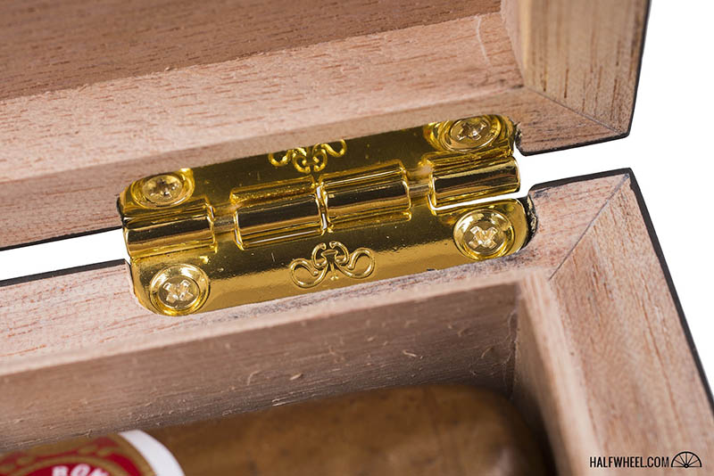 罗密欧与朱丽叶宽丘吉尔特级珍藏 Cosecha 2009 Box 6.jpg 罗密欧与朱丽叶 Wide Churchills Gran Reserva Cosecha 2009 Box 6