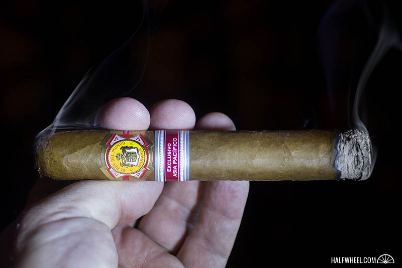 El Rey del Mundo Anniversario 2.jpg El Rey del Mundo Anniversario 2