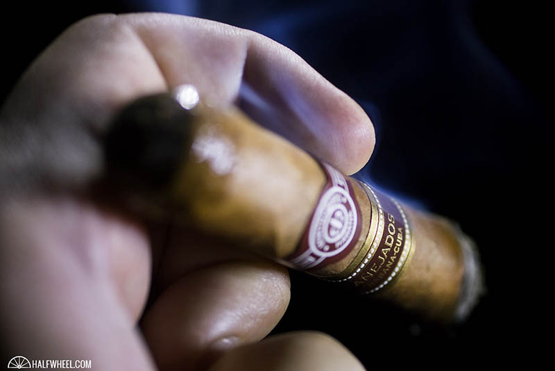 Montecristo Churchill Anejado 3.jpg Montecristo Churchill Anejado 3
