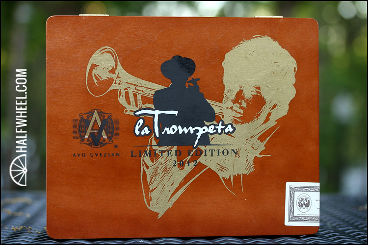 AVO 限量版 2012 La Trompeta Box 1.jpg AVO 限量版 2012 La Trompeta 盒子 1