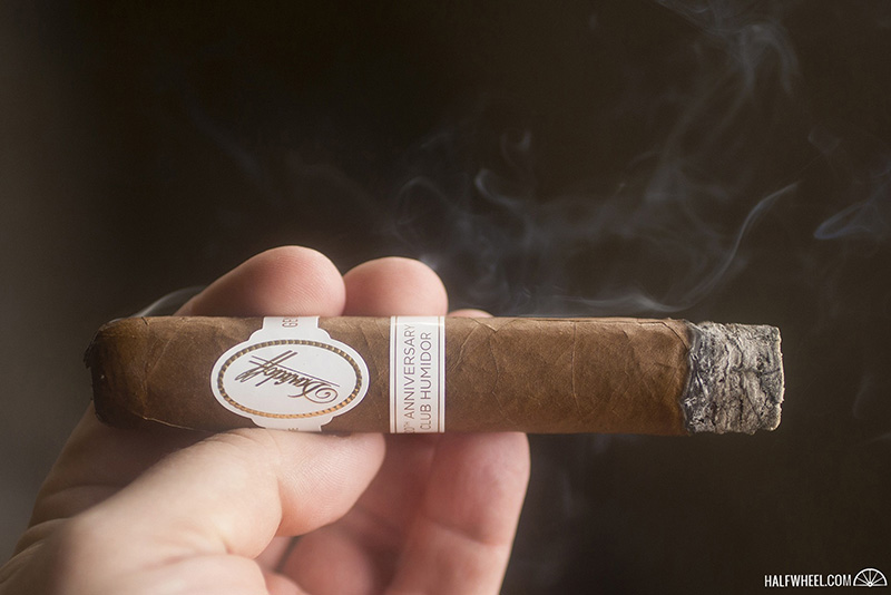 大卫杜夫俱乐部雪茄盒 20 周年 2.jpg 大卫杜夫俱乐部雪茄盒 20 周年 2