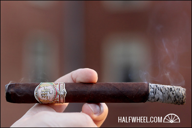 我父亲 Le Bijou 1922 Federal Cigar 91st Cervantes Maduro 2.jpg 我父亲 Le Bijou 1922 联邦雪茄 91st Cervantes Maduro 2