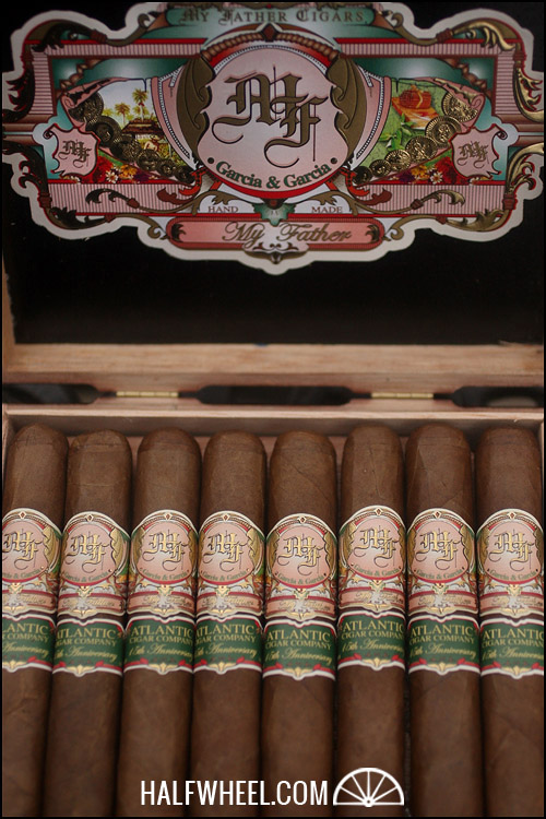 我的父亲大西洋 15 周年盒压 Roubsto 2.jpg 我的父亲大西洋 15 周年罗布图 -MY FATHER ATLANTIC 15TH ANNIVERSARY ROBUSTO