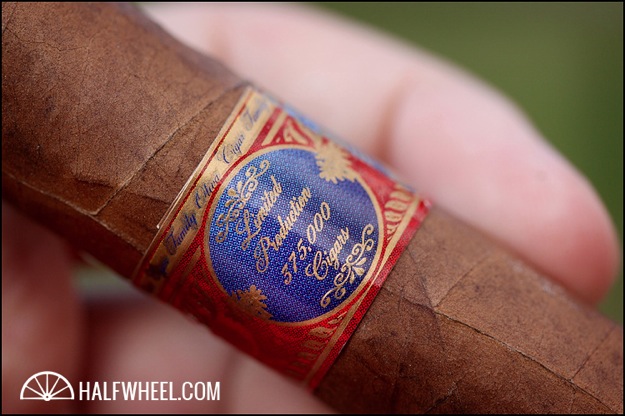 Oliva Master Blends 1 丘吉尔 5.jpg 奥利瓦混合大师 1 丘吉尔 5