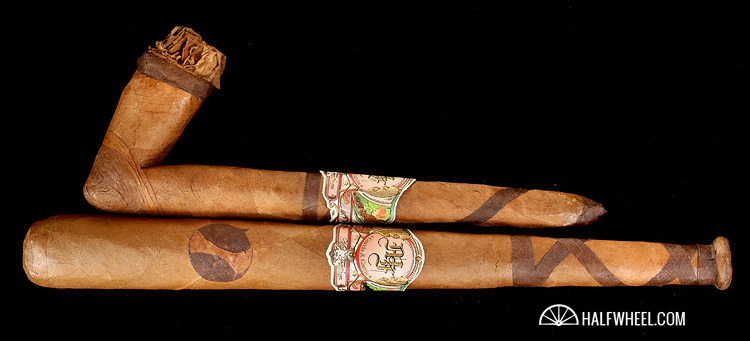 我的父亲棒球棒和烟斗.jpg 我的父亲棒球棒 MY FATHER BASEBALL BAT