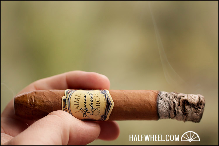 Jaime Garcia Reserva Especial 康涅狄格 Belicoso 2.jpg 詹姆斯加西亚 特别珍藏 康涅狄格彪力高 JAIME GARCIA RESERVA ESPECIAL CONNECTICUT BELICOSO