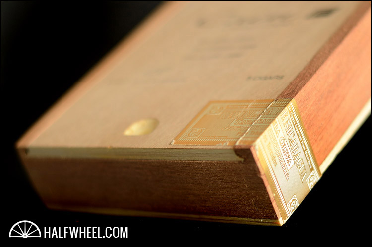 该隐 F 预售盒 3.jpg 该隐 F 预售盒 3