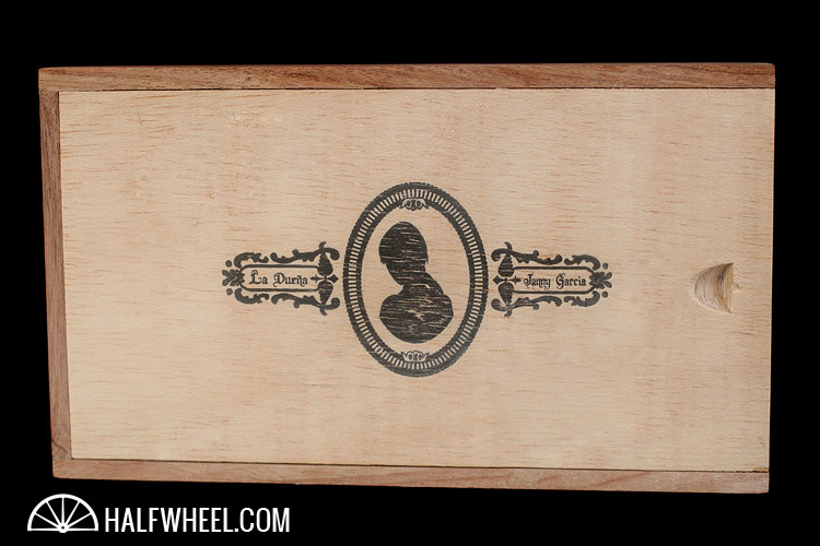 La Dueña Petit Robusto Box 1.jpg La Dueña Petit Robusto Box 1