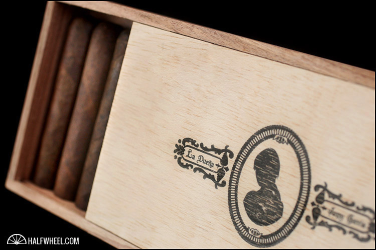 La Dueña Petit Robusto Box 2.jpg La Dueña Petit Robusto Box 2
