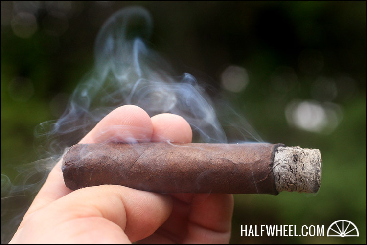 La Dueña Petit Robusto 2.jpg La Dueña Petit Robusto 2