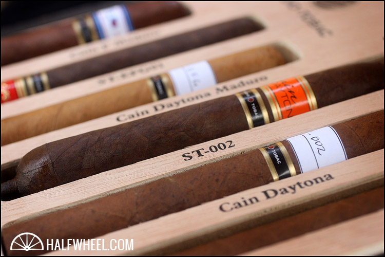 STUDIO TOBAC 限量版采样器 2012 4.jpg STUDIO TOBAC 限量版采样器 2012 4