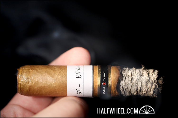 STUDIO TOBAC 原型康涅狄格 ST-EFG01 3.jpg STUDIO TOBAC 原型康涅狄格 ST EFG01 3