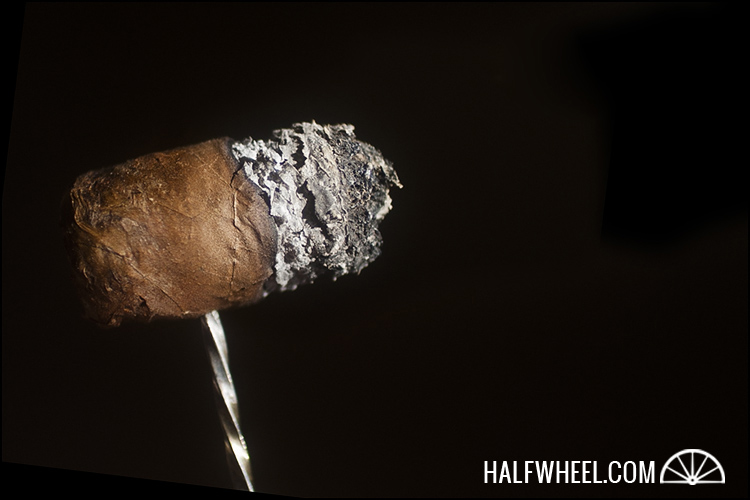 Tatuaje 黑标 Corona Gorda 4.jpg 塔图阿赫黑标大皇冠 - TATUAJE BLACK LABEL CORONA GORDA