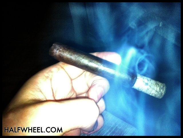 Liga Privada Único Serie Papas Fritas Smoke 1.jpg 私人联盟 LIGA PRIVADA ÚNICO SERIE PAPAS FRITAS