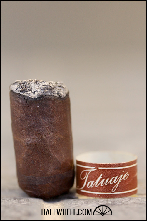 Tatuaje Noella Reserva 2006 4.jpg 塔图阿赫 TATUAJE NOELLA RESERVA (2006) 雪茄