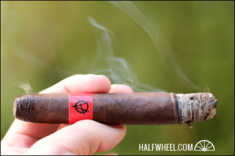 Tatuaje 无政府状态启示录 2.jpg 塔图阿赫 末日预言 TATUAJE ANARCHY APOCALYPSE 雪茄