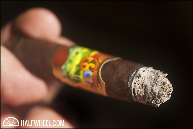 Oliva Master Blends 3 Corona Gorda 3.jpg Oliva Master Blends 3 科罗纳戈达 3