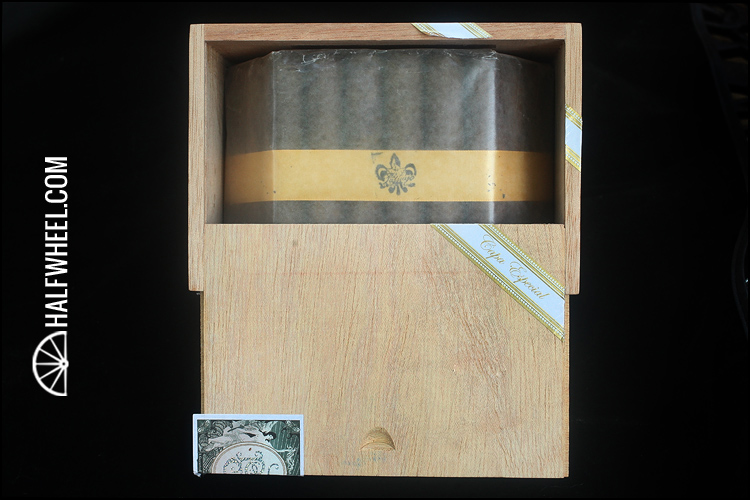 Tatuaje Bombazo Capa 特别柜 2.jpg Tatuaje Bombazo Capa 特别橱柜 2