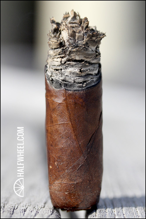 Reinado Grand Empire Reserve Corona Gorda 4.jpg REINADO GRAND EMPIRE RESERVE CORONA GORDA 雪茄