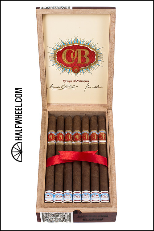Joya de Nicaragua CyB Lancero Fino Box 2.jpg Joya de Nicaragua CyB Lancero Fino 盒子 2