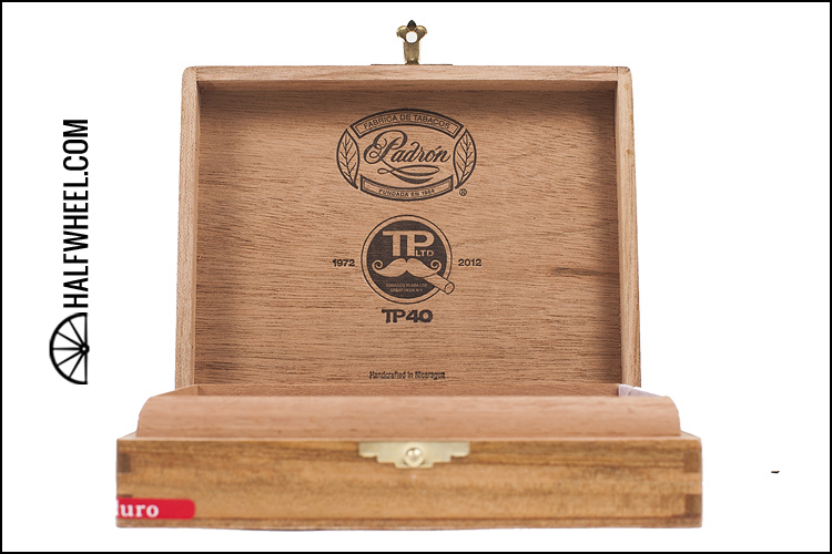 Padrón Serie 1926 TP40 Box 2.jpg 帕德龙 PADRÓN SERIE 1926 TP40 雪茄