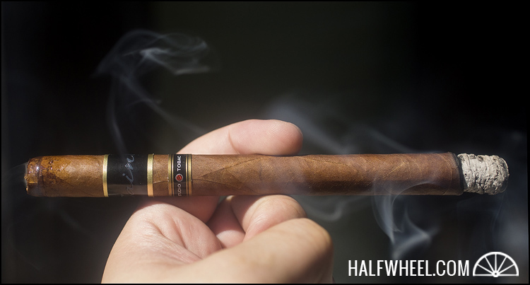 该隐 FF 枪骑兵 2.jpg CAIN FF LANCERO 雪茄