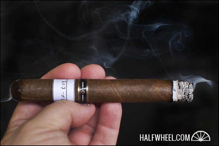 STUDIO TOBAC SGP-013 2.jpg STUDIO TOBAC SGP-013 TORO 雪茄