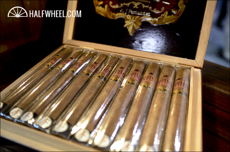 Mayimbe 2.jpg MAYIMBE BY A.J. FERNANDEZ TORO 雪茄