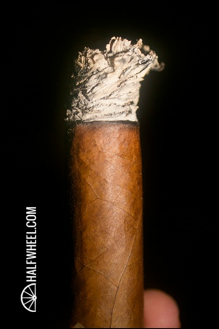 Curivari Achilles Herocios Burn.jpg CURIVARI ACHILLES HEROCIOS 雪茄