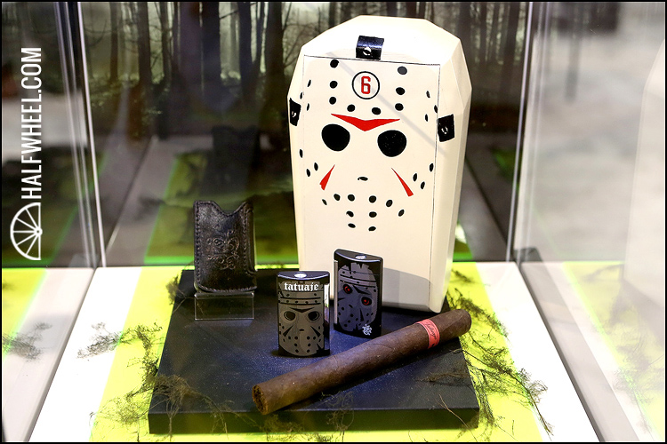 ST Dupont Monster 系列 JV-13.jpg 塔图阿赫 TATUAJE THE JV13 雪茄