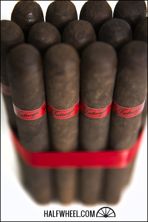 Tatuaje JV13 4.jpg 塔图阿赫 TATUAJE THE JV13 雪茄