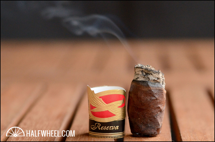 Tatuaje Avion 13 4.jpg 塔图阿赫 TATUAJE AVION 13 雪茄