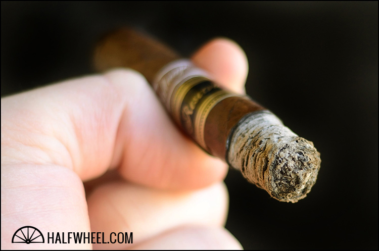 Tatuaje Noella 珍藏 (2013) 3.jpg 塔图阿赫 TATUAJE NOELLA RESERVA (2013) 雪茄