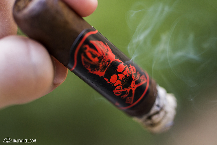 黑标贸易公司 BLACK LABEL TRADING CO. BISHOPS BLEND ROBUSTO 雪茄